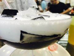 椰汁红豆凉粉-义顺牛奶公司(庇利金街店)