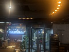 -麦凯伦烧烤·精酿超级工厂店(金桥总店)