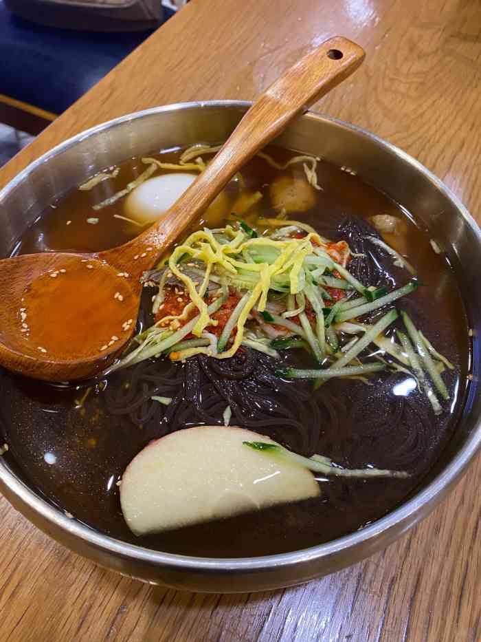 服务大楼冷面(百利城店)-"上午去帽儿山,呼吸了新鲜空气,中午赶紧来.