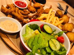 人气重磅拼盘-必胜客(华南摩尔店)