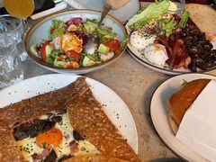 牛油果煮蛋吐司-RAC BAR(安福路店)