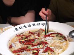 -江渔儿酸菜鱼(奥园广场金发购物中心店)
