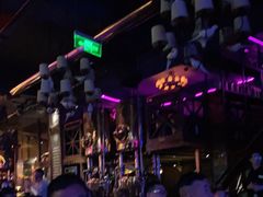 -爱啤精酿·民谣酒馆(滨江店)