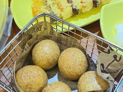 -BHC炸鸡(明洞总店)