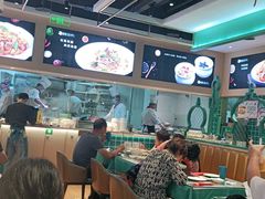 大堂-楼兰古丽·新疆拌面·清真(华阳城店)