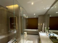 -大连君悦酒店 · VIVA(星海广场店)