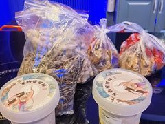 -唯爱KTV聚会餐厅(仙林东城汇店)