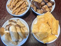 -滇野云南野生菌餐厅(陕西南路店)