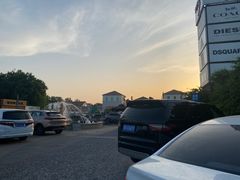 -URBAN REVIVO(北京斯普瑞斯奥特莱斯店)