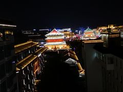从房间看钟楼鼓楼-美丽豪酒店(西安钟鼓楼回民街店)