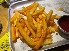 炸薯条-Grinder 绞肉机汉堡(武定路店)