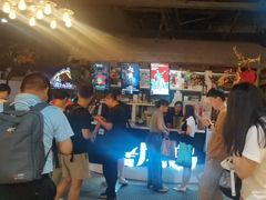 -暴风岛沉浸式体验馆(百联世纪店)