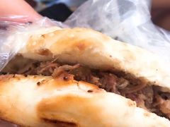 -老西关黄老太牛肉烧饼