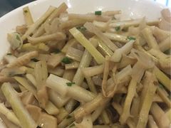 -天乐农家鱼头王(天目湖店)