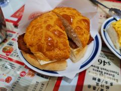猪扒包-華人 華星冰室(氹仔 店)