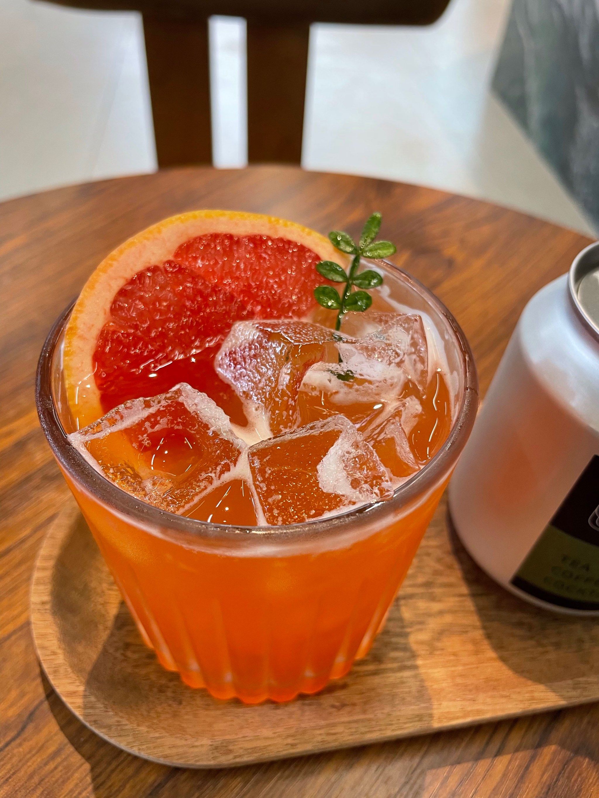 她家的西柚冰茶