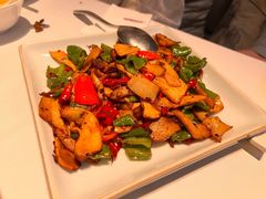 翡翠辣炒牛肝菌-翡翠江南(国贸商城店)