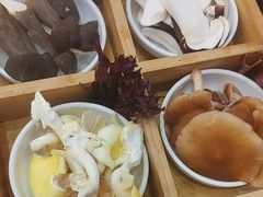 -阿婆情腊排骨火锅(金虹路店)