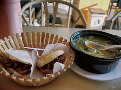-闫家驴肉老店(华电一校店)