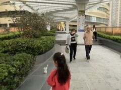 -瑞虹新天地月亮湾