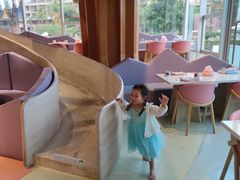 -水桶王国主题餐厅·聚会·生日派对·亲子活动·家庭套餐(亚龙湾希尔顿店)