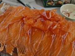 虹鳟鱼片-清真鱼羊鲜火锅·虹鳟鱼三吃(小康大道金水湾店)
