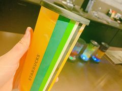 -星巴克(杭州西湖银泰1F店)