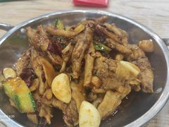 -江城燕子大排档(江汉路步行街店)