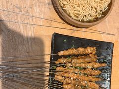 -老街烧烤大排档·地道湖北菜·龙虾馆(汉口火车站店)