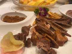-海鸿荟·沿江菜(中山北路店)