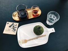 -UNI UNI(环亚凯瑟琳店)