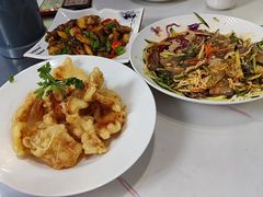 -雪乡人家东北菜·铁锅炖一切(高斯路店)