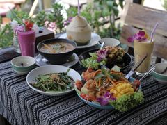 -Tikky Cafe