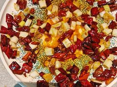 -有红鸡毛店·川菜(建设路店)