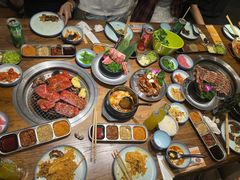 -明洞阿姨·韩式酱蟹烤肉·创意料理(三元桥店)