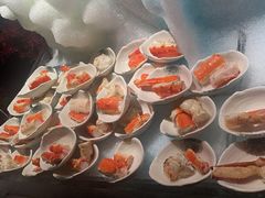-雍容荟帝王蟹活龙虾展台自助(IFS黑金店)