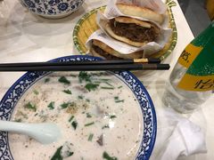 羊肉汤（多肉）-穆得·老周家牛肉烧饼(普利街店)