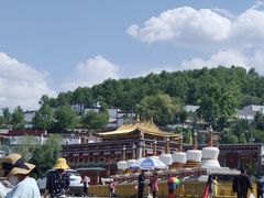 -塔尔寺游客服务中心