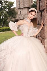 -欣薇婚纱(新源乐汇城店)