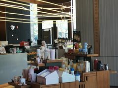 -星巴克臻选(上海虹桥新天地三店)