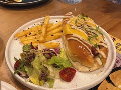 -Hello Peach 蜜桃创意西餐厅(南浔广弘酒店广场店)