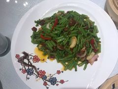 茼蒿炒牛肉-上下九广州菜馆(锦业路店)