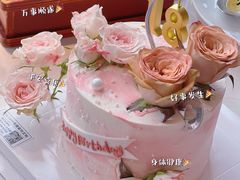 卡布鲜花蛋糕-KISS CAKE私家甜品定制(江宁店)