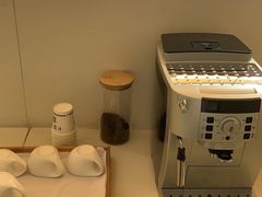 -卡罗酒店(东门晒布地铁站店)