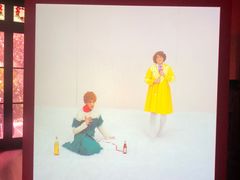 -Nathalie Djurberg与Hans Berg“牛皮纸包裹的月亮”-Prada荣宅当季展览