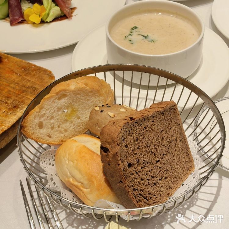 北京俄餐鼻祖，又吃到了熟悉的俄餐料理！