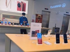 -华为授权体验店(中山公园来福士)