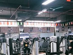 -星动力健身俱乐部(新塘店)