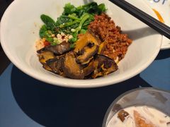 -一坐一忘云南菜(嘉里中心店)