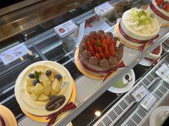 -花花卷卷·鲜食蛋糕(静安久光百货店)